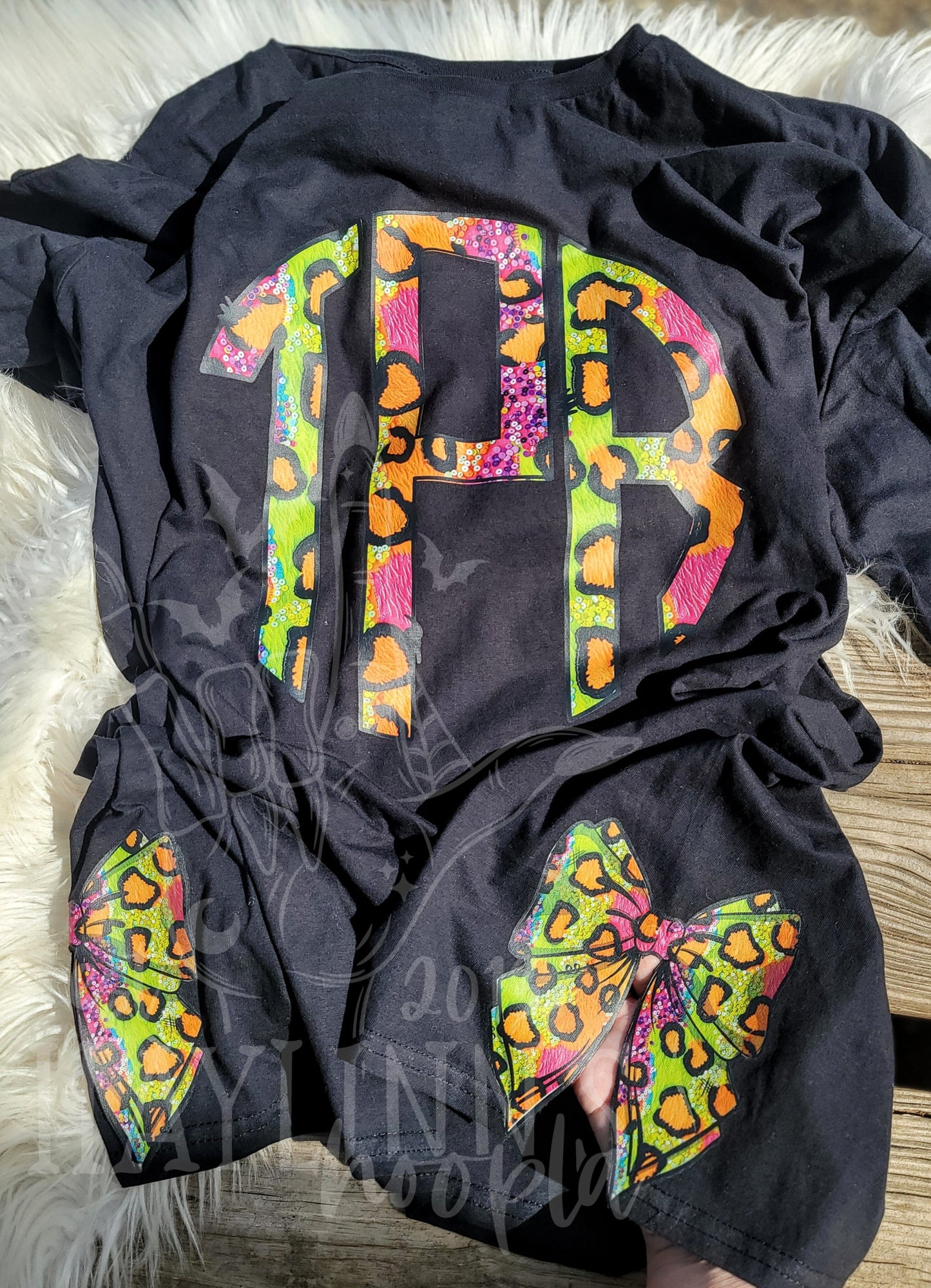 Doodle Monogram [WITH MATCHING SIDE BOWS] Apparel